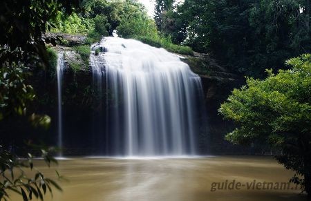 Водопад Пренн (Prenn Waterfall) в Далате